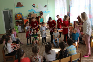 Отряд ЮИД "Наш шанс" в гостях у дошкольников Отряд ЮИД "Наш шанс" в гостях у дошкольников.